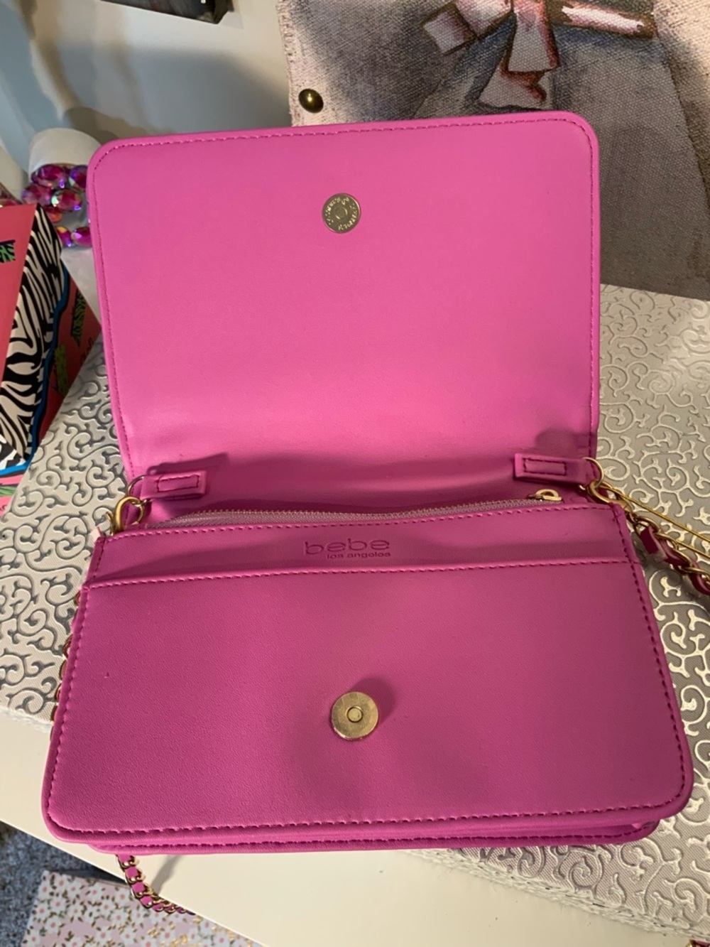 bebe Quilted Pink Crossbody with Gold Removable Chain NWT - Picture 4 of 5